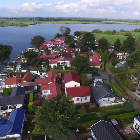 Ferienpark Vislust Haus De Graaf Niederlande Ijsselmeer Wervershoof Luaran gambar